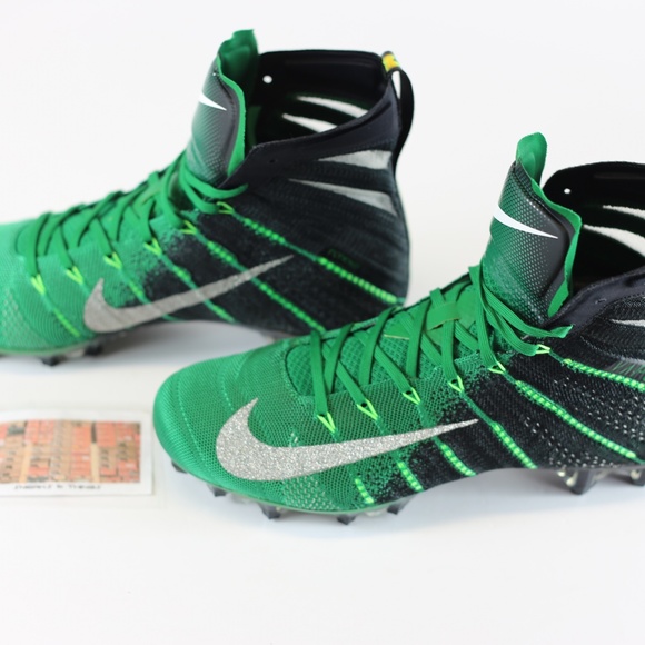 Nike Vapor Untouchable 3 Elite Football Cleats - Picture 3 of 8